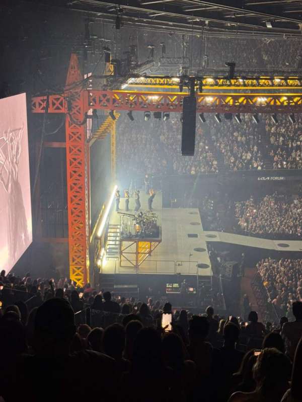 Kia Forum, section: 224, row: 12, seat: 5