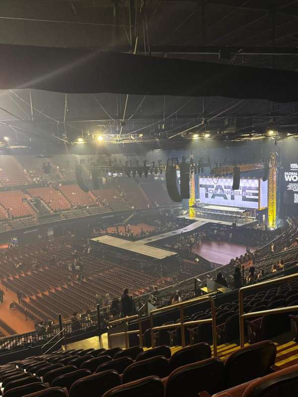Kia Forum, section: 205, row: 15, seat: 13