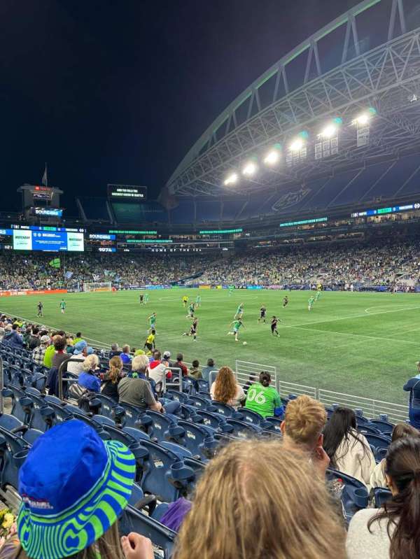 Lumen Field, section: 104, row: J, seat: 4