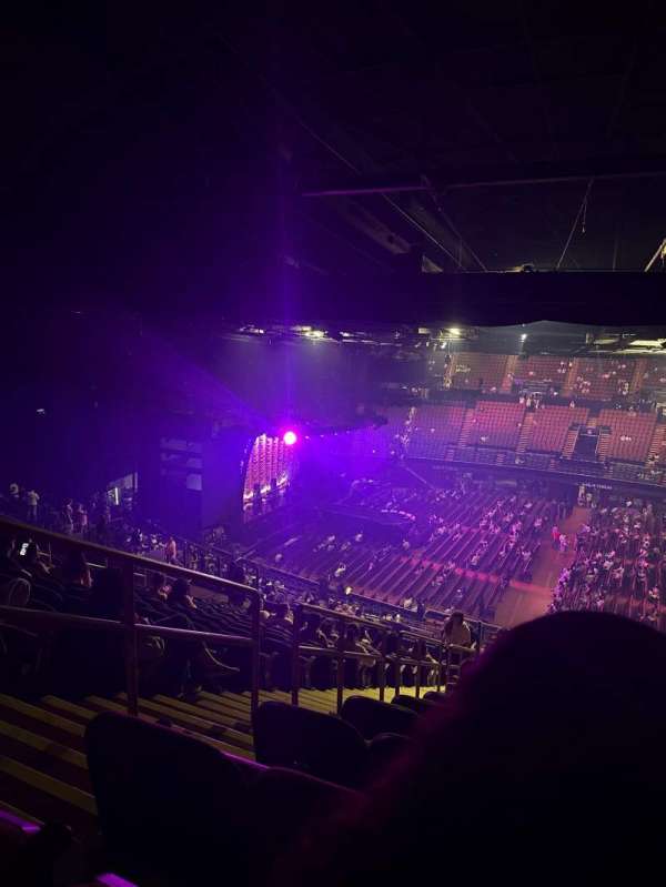 Kia Forum, section: 228, row: 18, seat: 2