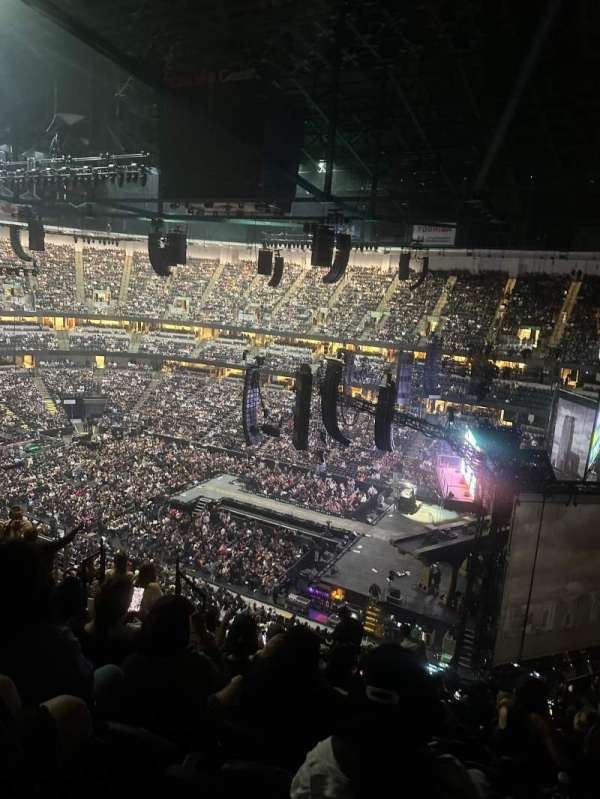 Honda Center, section: 430, row: L, seat: 5
