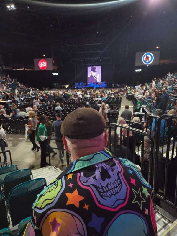 MGM Grand Garden Arena, section: 20, row: F, seat: 2