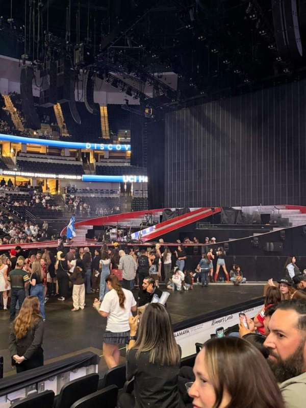 Honda Center, section: 222, row: E, seat: 7