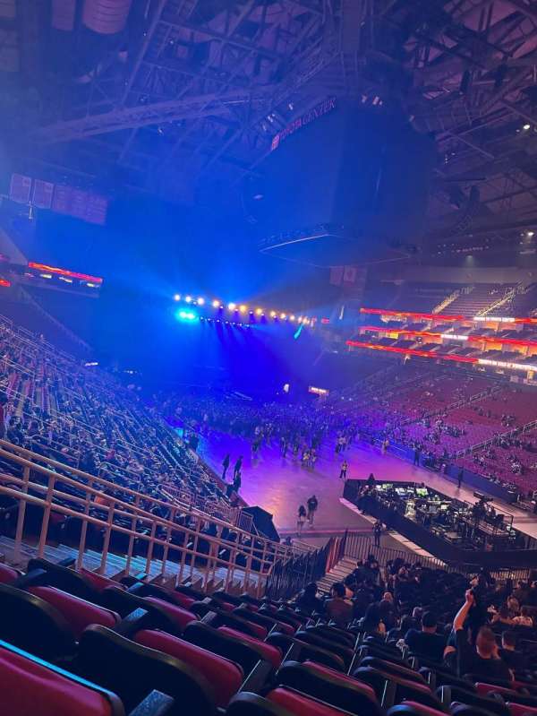 Toyota Center, section: 115, row: 27, seat: 22
