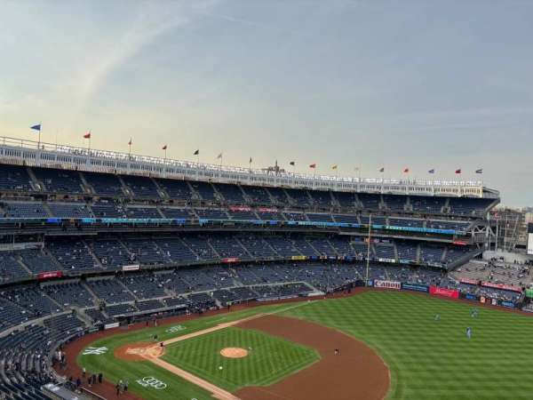 Yankee Stadium, section: 413, row: 1, seat: 1
