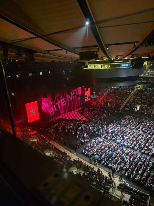 Madison Square Garden, section: 327, row: 1, seat: 10