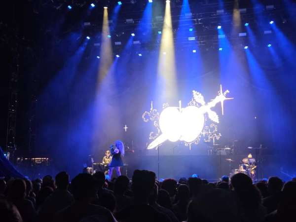 Hollywood Casino Amphitheatre, section: 102, row: L, seat: 124