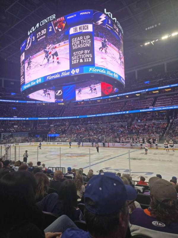 Kia Center, section: 104, row: 10, seat: 6