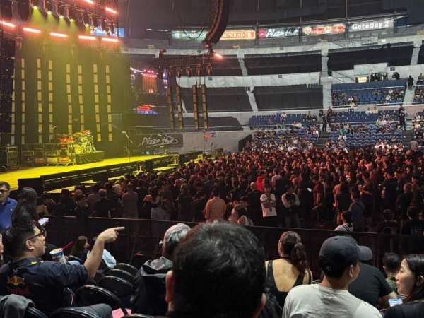 Araneta Coliseum, section: 107, row: 9, seat: 5