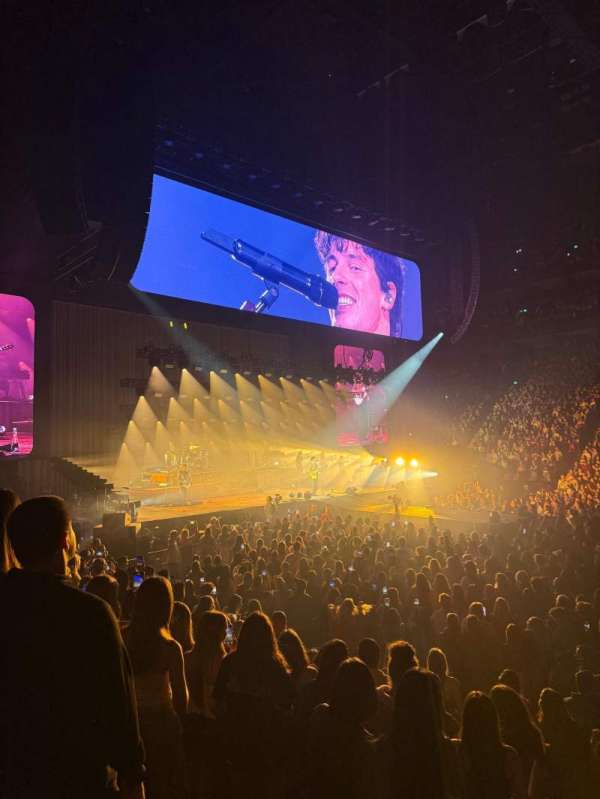 Centre Bell, section: 101, row: B, seat: 9