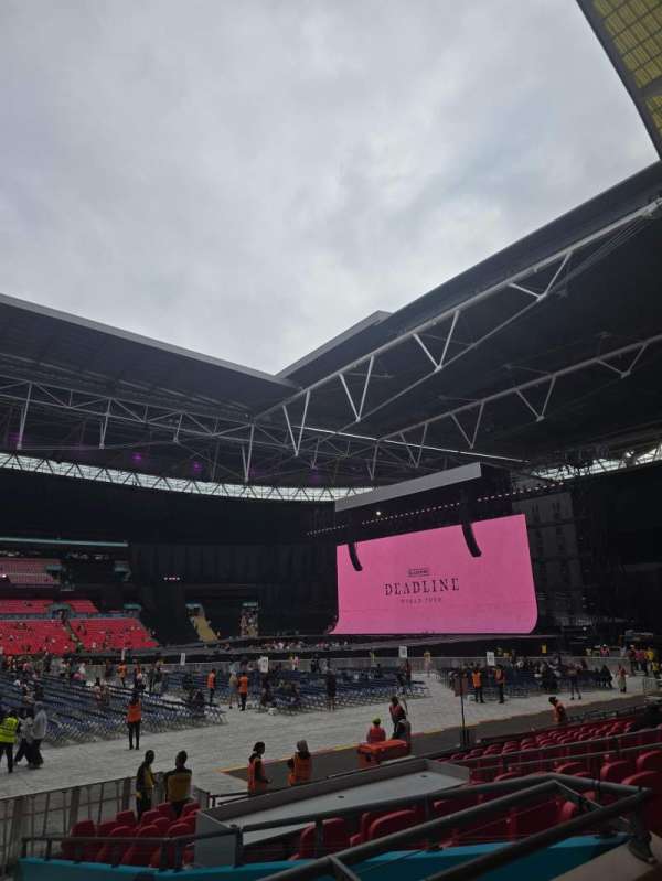 Wembley Stadium, section: 101, row: 14, seat: 39
