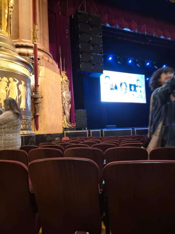 Beacon Theatre, section: Orchestra 1, row: G, seat: 27