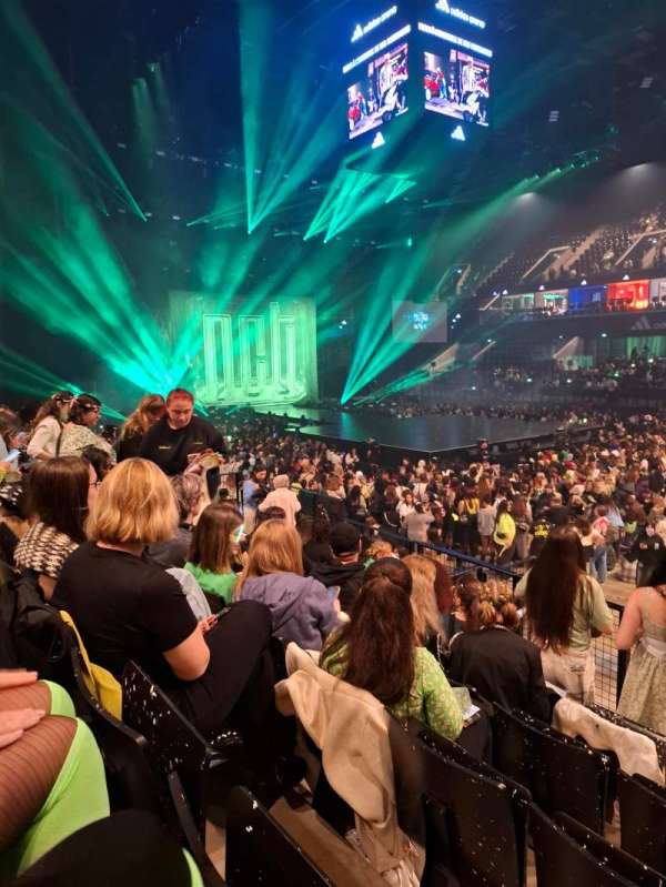 Adidas Arena, section: Gradin I, row: 05, seat: 12