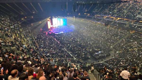 Honda Center, section: 405, row: U, seat: 1