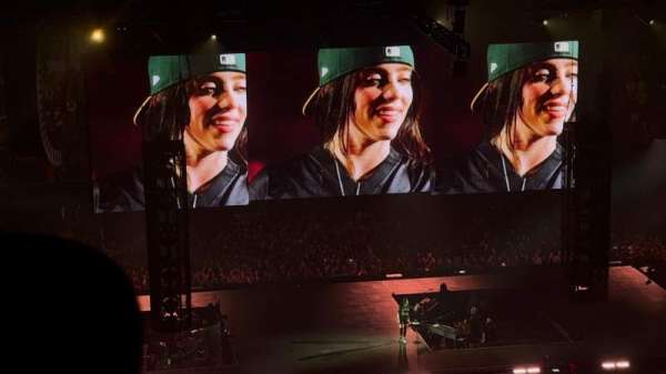 Kia Forum, section: 208, row: 18, seat: 10