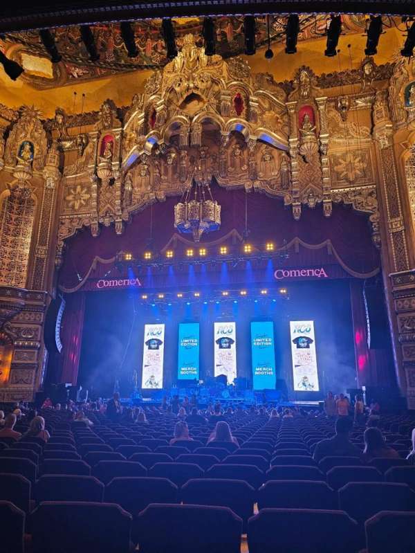 Fox Theatre, Detroit, section: Floor 4, row: Y, seat: 410