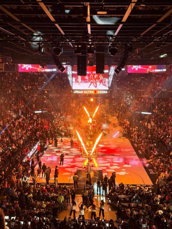 Michelob Ultra Arena, section: 226, row: L, seat: 14