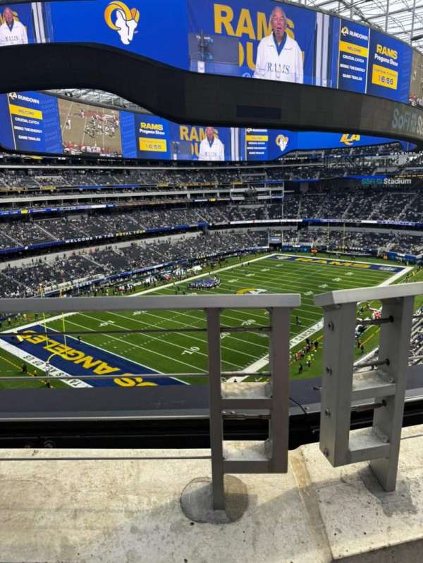SoFi Stadium, section: 314, row: 1, seat: 5