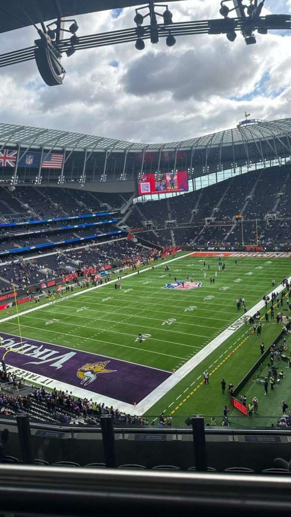Tottenham Hotspur Stadium, section: 511, row: 7, seat: 385