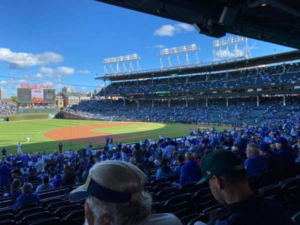 Wrigley Field, section: 207, row: 8, seat: 4