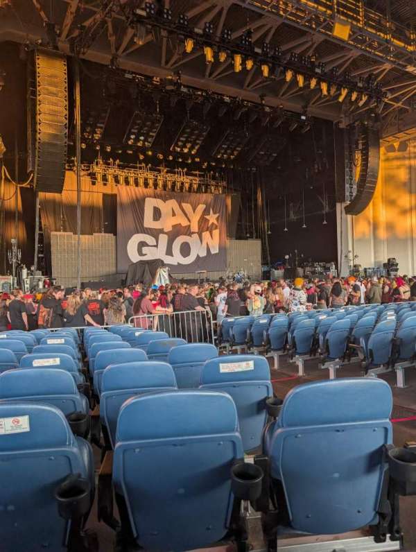 Truliant Amphitheater, section: 3, row: U, seat: 3