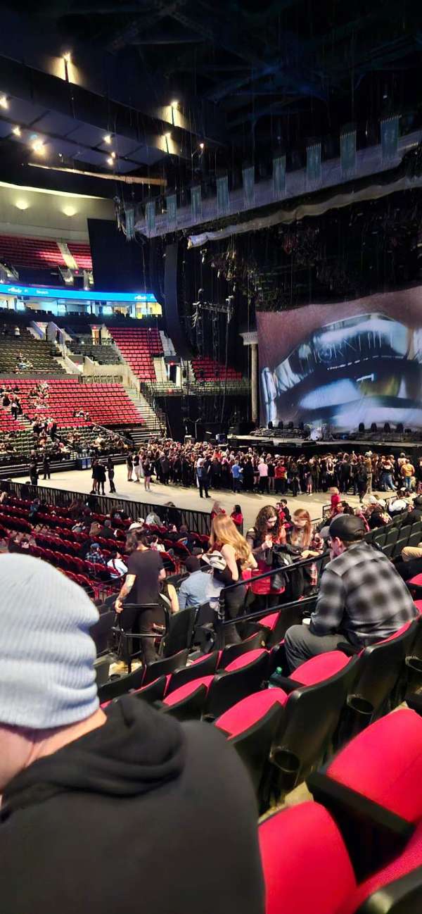 Moda Center, section: 113, row: m, seat: 8