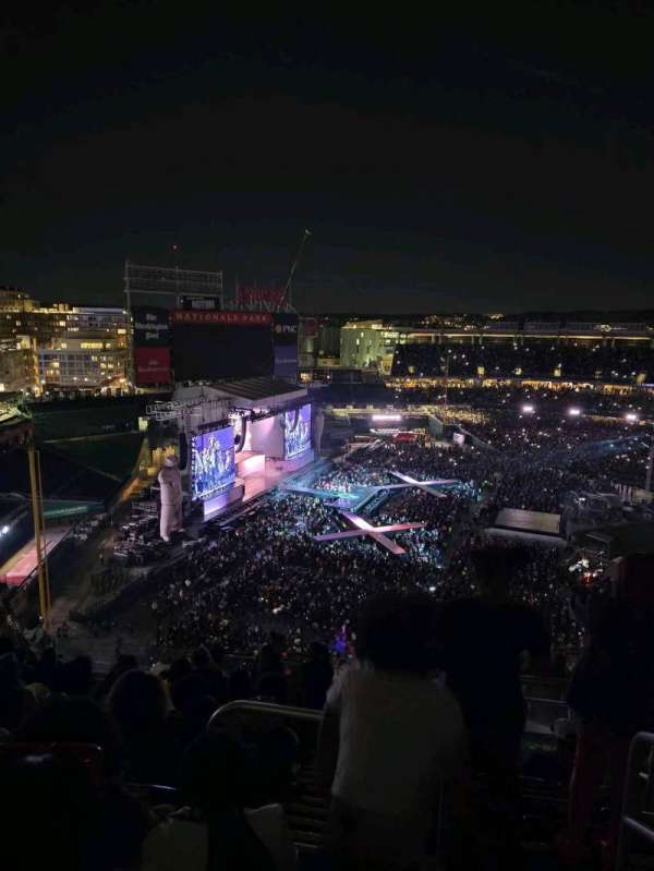 Nationals Park, section: 402, row: l, seat: 1