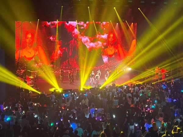 Rosemont Theatre, section: 208, row: a, seat: 5