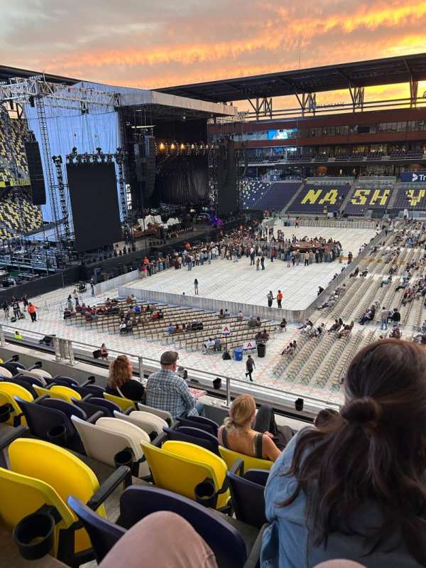 Geodis Park, section: 218, row: E, seat: 2