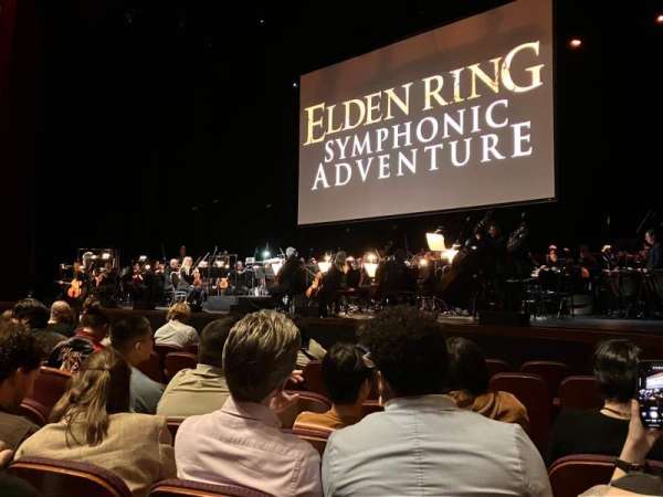 Dolby Theatre, section: Orchestra R, row: E, seat: 3