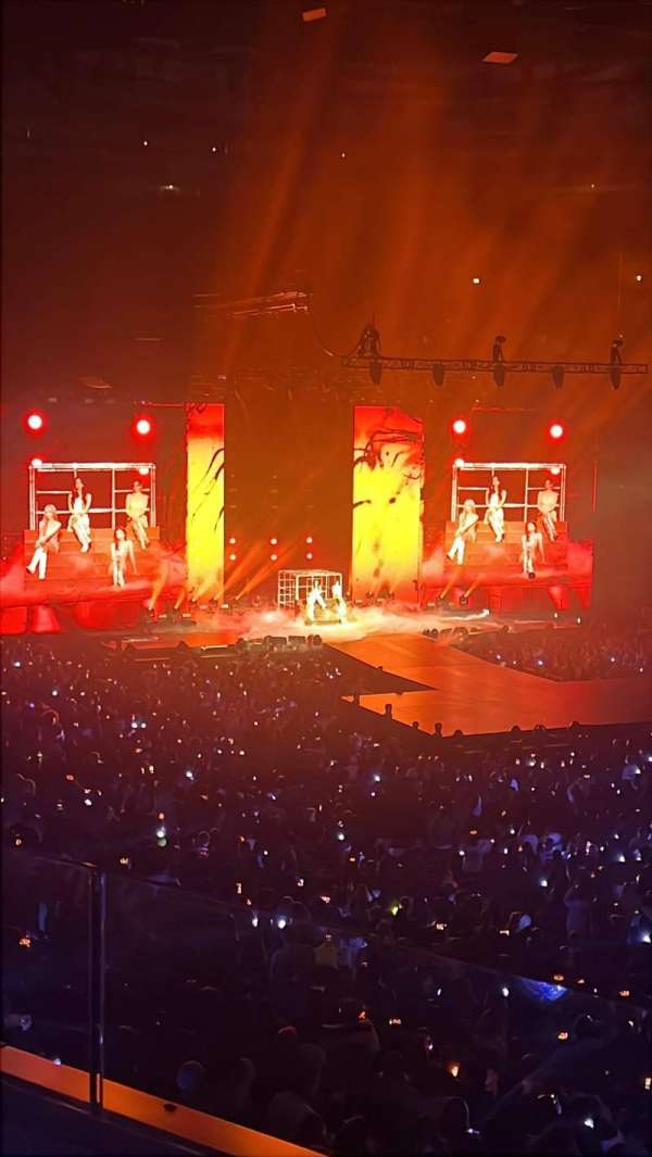United Center, section: 213, row: 2, seat: 2