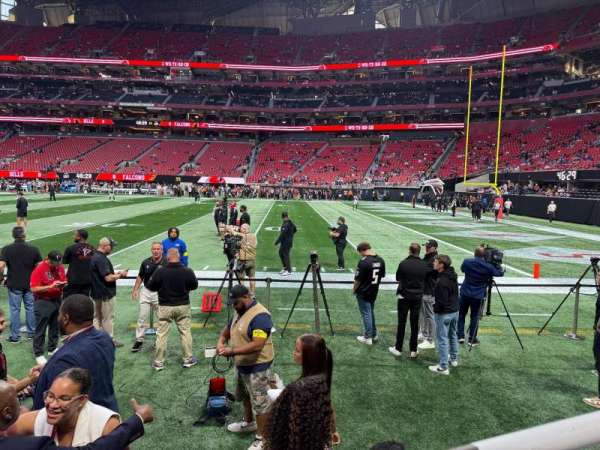 Mercedes-Benz Stadium, section: 124, row: 1, seat: 15