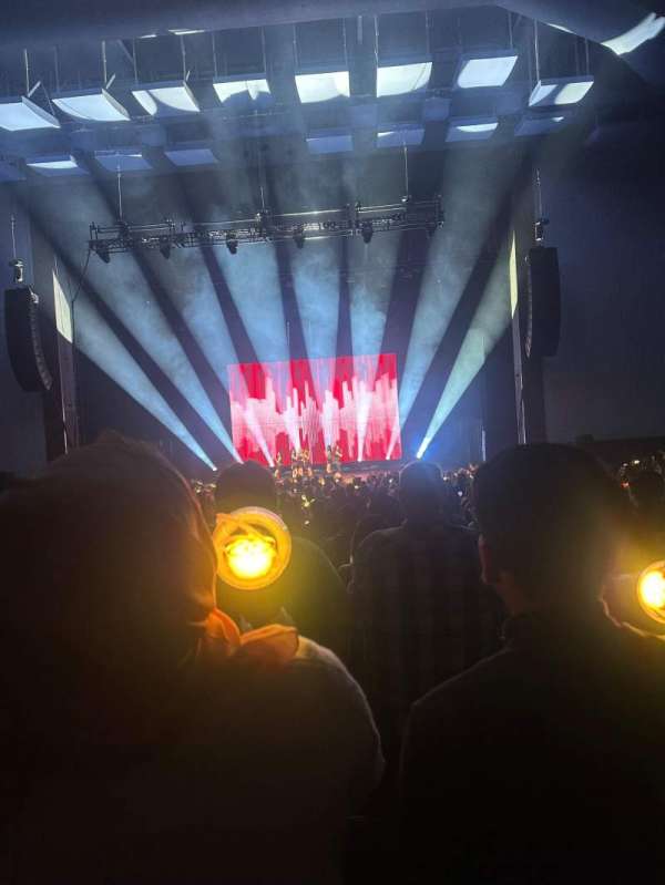 Rosemont Theatre, section: 109, row: V, seat: 2
