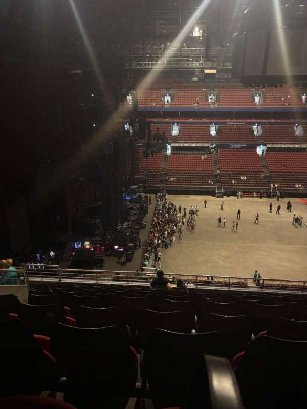 Qudos Bank Arena, section: 80, row: J, seat: 645