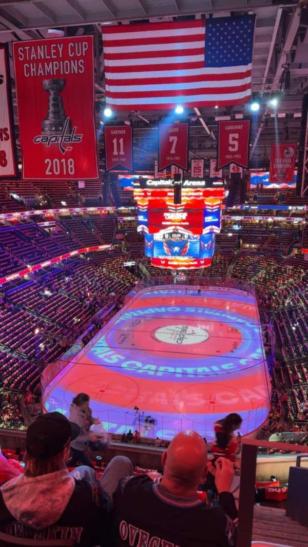 Capital One Arena, section: 409, row: J, seat: 17