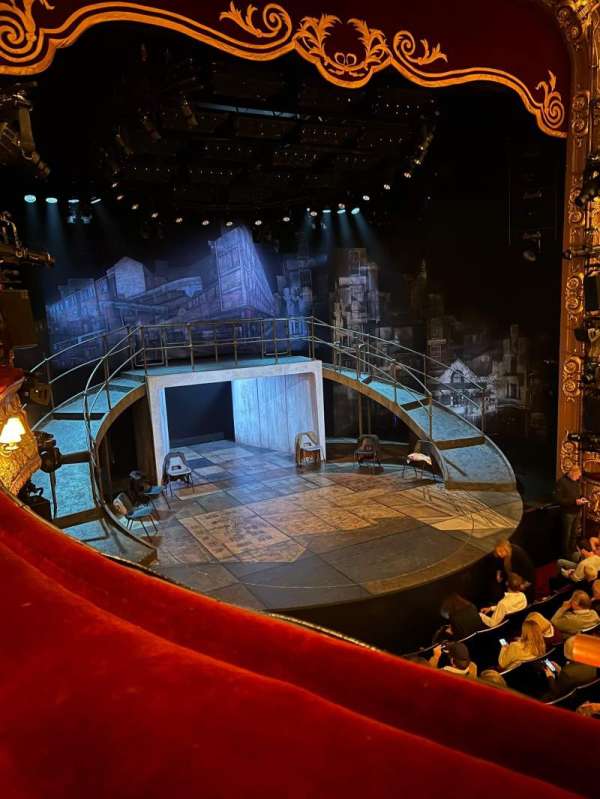 Apollo Theatre, section: Dress Circle, row: A, seat: 27