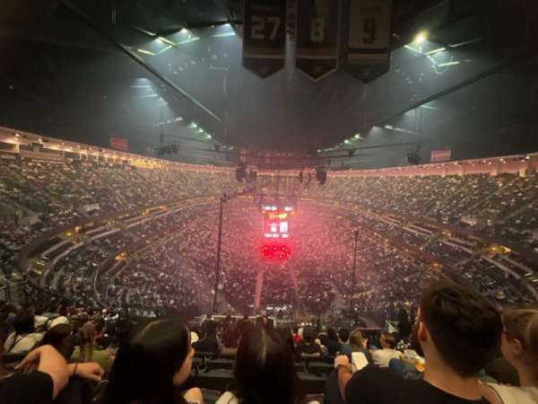Honda Center, section: 423, row: N, seat: 5