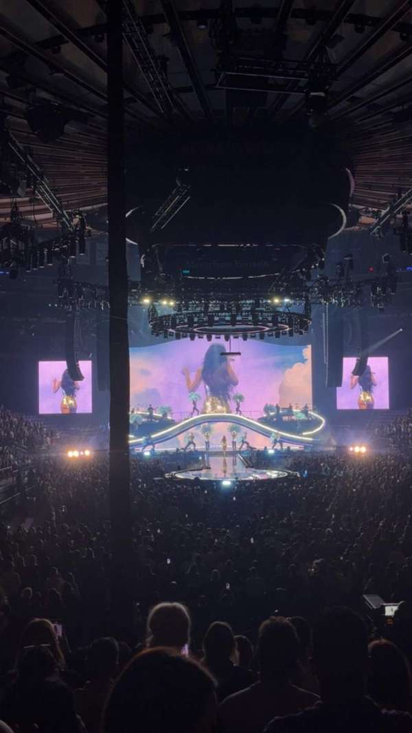 Madison Square Garden, section: 102, row: 7, seat: 6