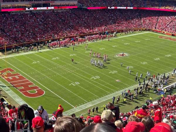 Arrowhead Stadium, section: 307, row: 22, seat: 22