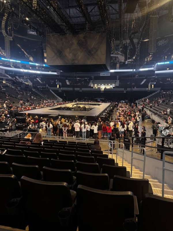 Spectrum Center, section: 118, row: m, seat: 2