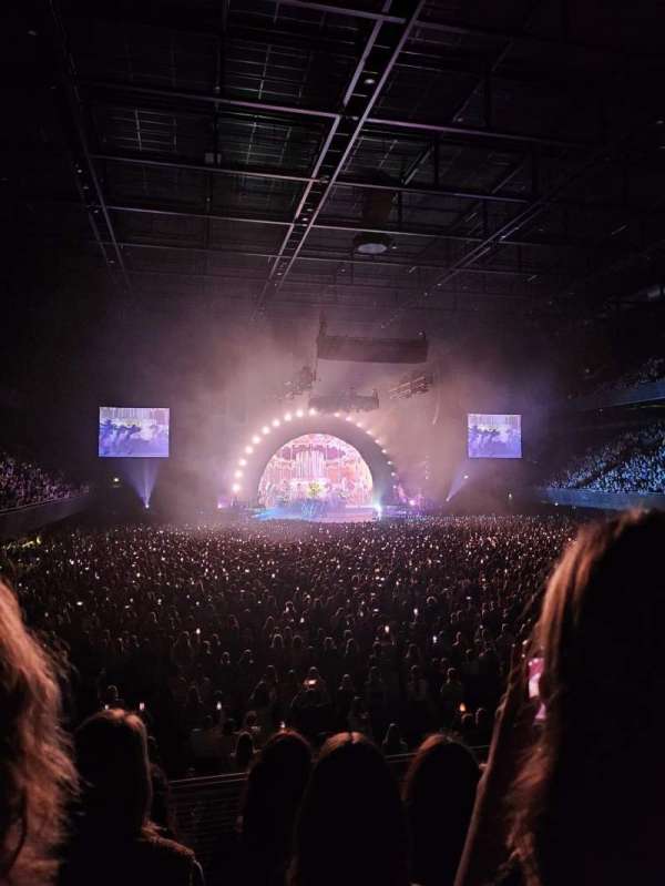 Ziggo Dome, section: 107, row: 5, seat: 140
