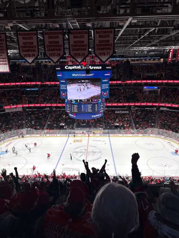 Capital One Arena, section: 400, row: J, seat: 16