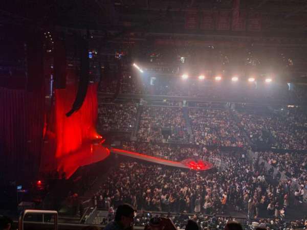 Capital One Arena, section: 229, row: E, seat: 2