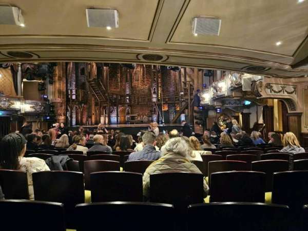 Victoria Palace Theatre, section: Stalls, row: S, seat: 10