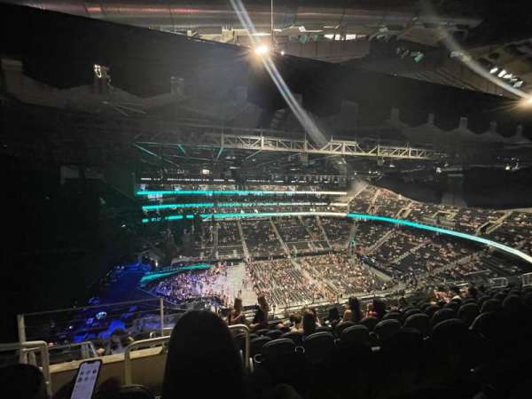 Climate Pledge Arena, section: 202, row: H, seat: 23