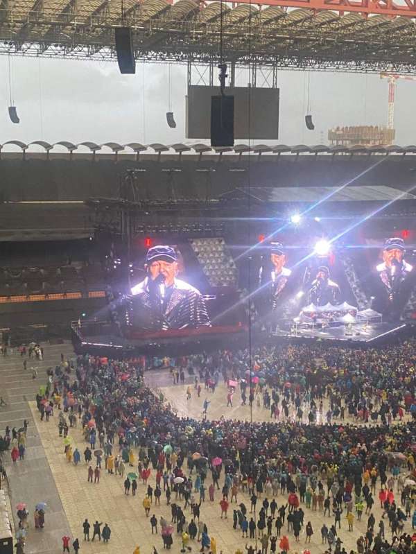 San Siro, section: 236, row: 18, seat: 31