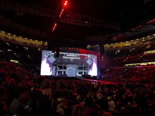 United Center, section: 109, row: 8, seat: 1