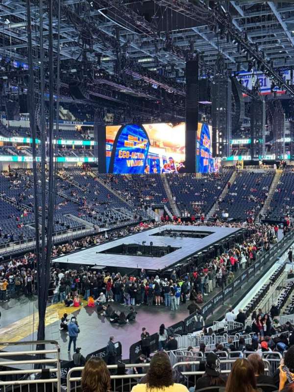 UBS Arena, section: 118, row: 28, seat: 33