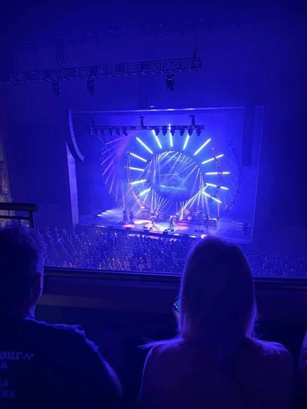 BleauLive Theater, section: 403, row: B, seat: 22