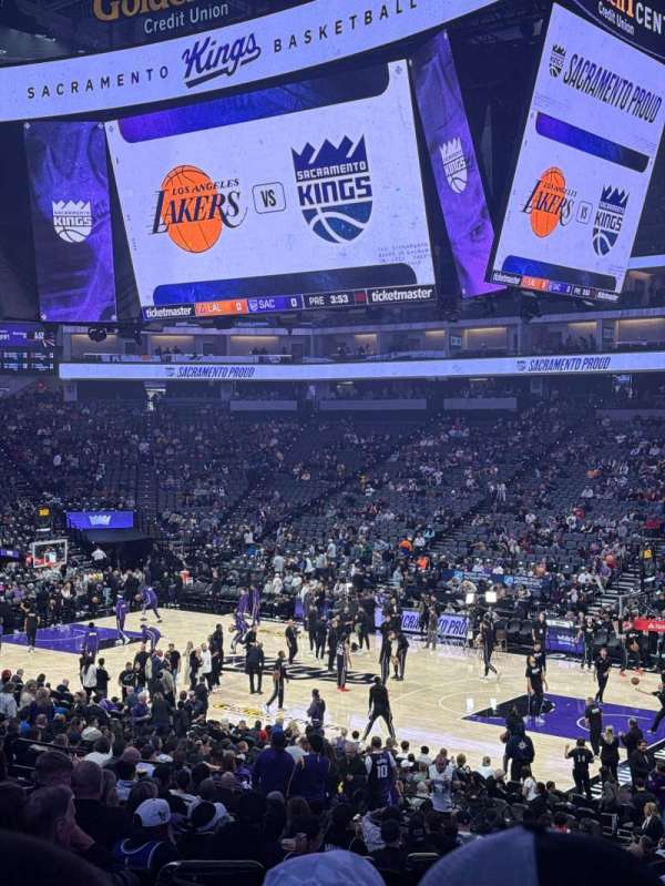 Golden 1 Center, section: 117, row: T, seat: 19